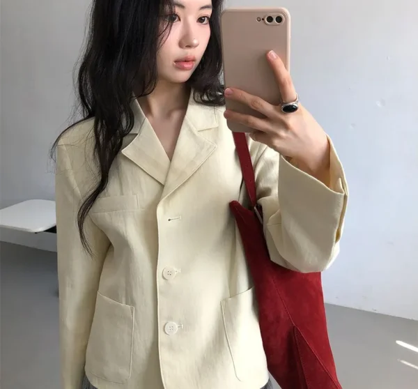 3-Button Crop Blazer (Cream Yellow)