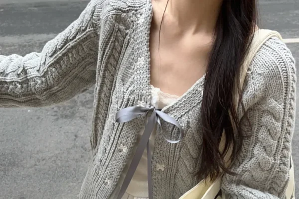 V-Neck Tie Front Cardigan / Mid Rise Plain Mini A-Line Skirt / Camisole Top